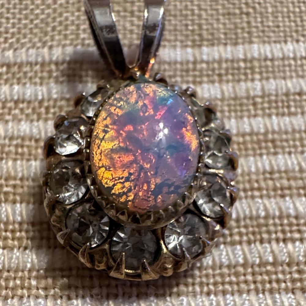 Elegant Opal Pendant with Crystal Accents